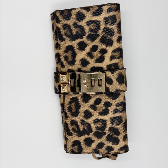 Bam Forever Handbags - Chic Leopard Print Clutch with Gold Buckle